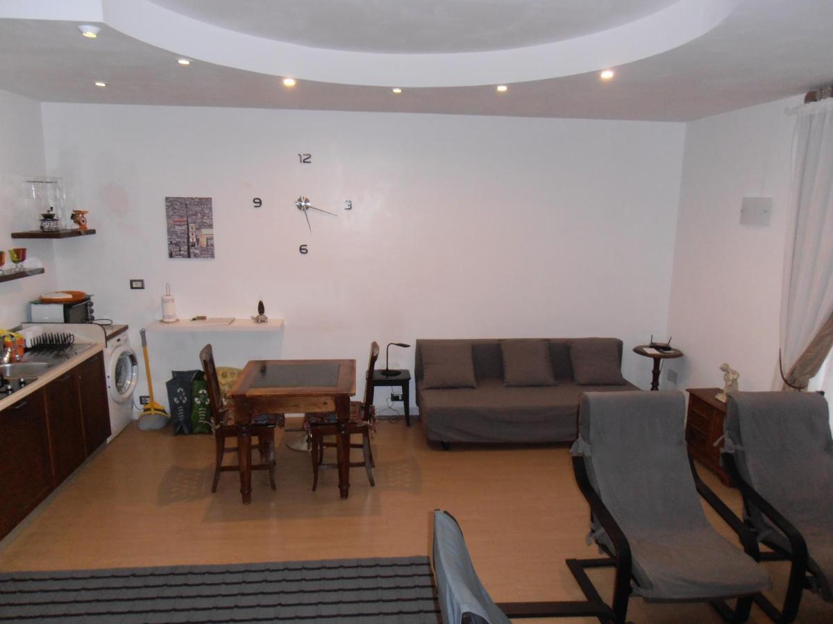 La Residenza Napoli Chiaia Short Let Apartment Superior Via Chiaia 82 Eksteriør billede