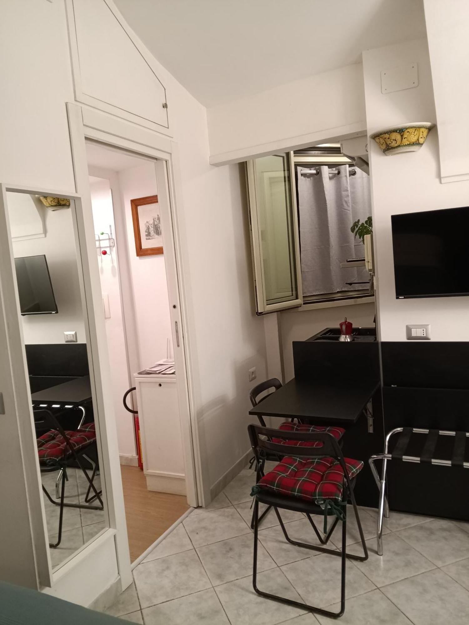 La Residenza Napoli Chiaia Short Let Apartment Superior Via Chiaia 82 Eksteriør billede