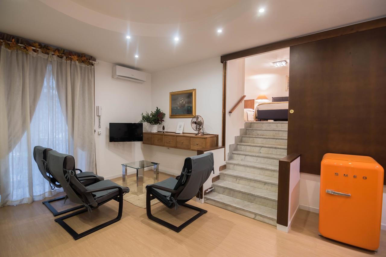 La Residenza Napoli Chiaia Short Let Apartment Superior Via Chiaia 82 Eksteriør billede